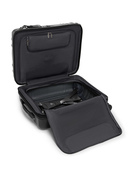 Valise cabine large extensible TUMI Latitude 55 cm Carbon Black, intérieur avec panneau rabattu et sangles visibles