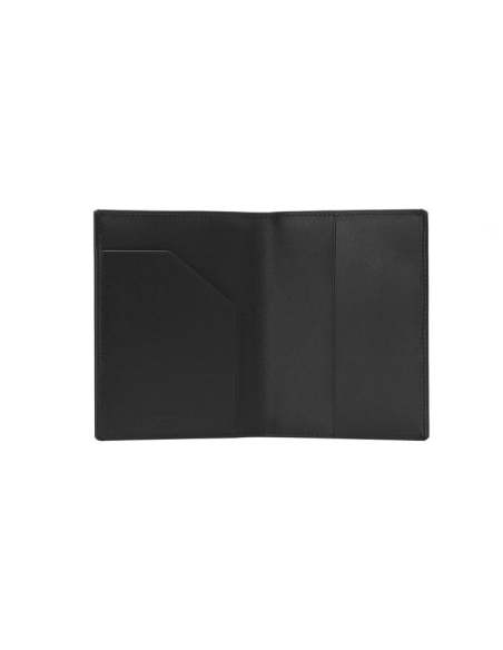 Protège-passeport TUMI Nassau en cuir lisse Black Smooth, intérieur ouvert et poche plate