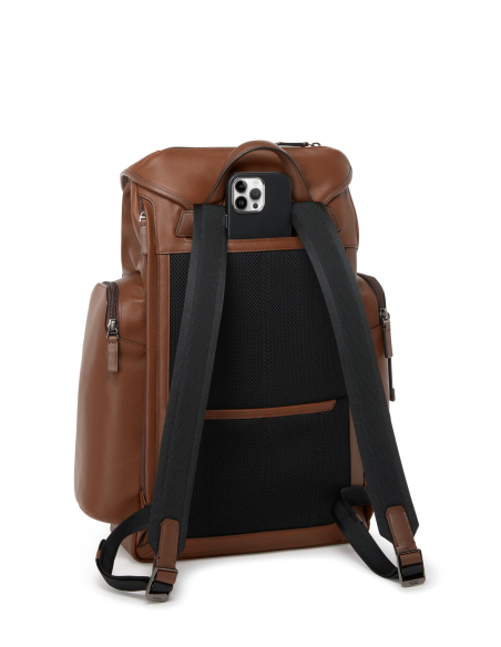 TUMI Harrison Griffen cuir Cognac, bretelles rembourrées et téléphone dans la poche arrière