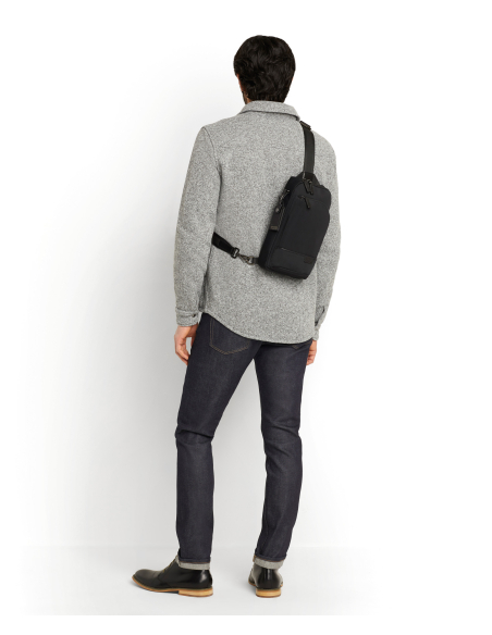 TUMI Harrison Gregory Noir : sac porté en travers du dos