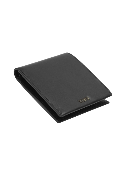 Portefeuille Global Nassau Black Smooth fermé, vue de dessus en trois quarts