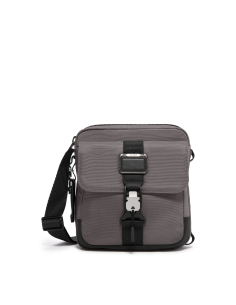 Sac bandoulière Junior en nylon TUMI Alpha Bravo Charcoal, référence 142484-1174