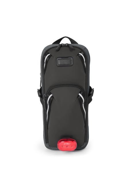 Sac à dos vélo Alliance Biking TUMI Alpha Bravo Dark Obsidian, illustration avec une lampe de vélo non fournie
