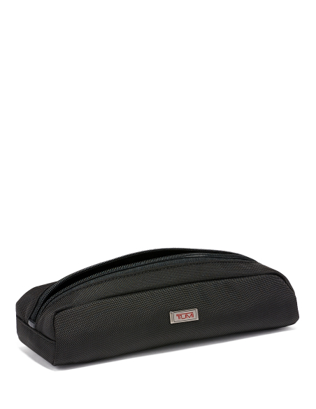Pochette pour câbles TUMI Alpha Black, vue de trois quarts et fermeture zippée