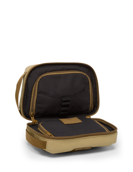 Trousse de toilette Response TUMI Alpha Bravo Khaki, trousse ouverte et rangements intérieurs