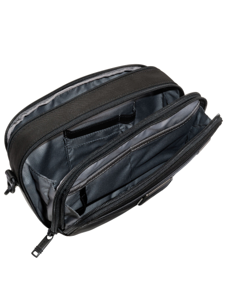Pochette Clutch en nylon TUMI Alpha Black, compartiments ouverts et organisation intérieure