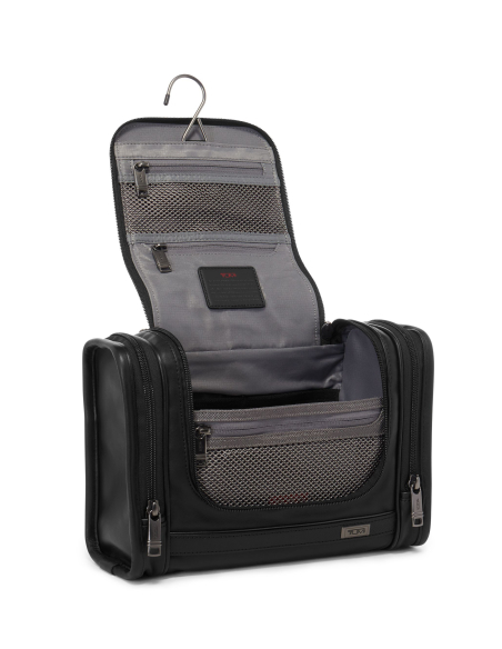 Trousse de toilette à suspendre en cuir TUMI Alpha Black, trousse ouverte avec crochet et poches en maille