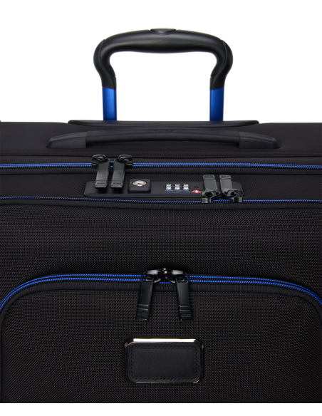 Valise soute extensible 66 cm TUMI Alpha Black/Ultra Blue, détail de la double serrure TSA