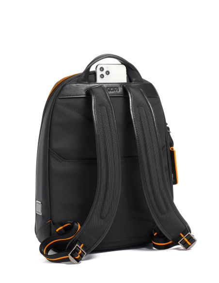 Sac à dos Halo 14 pouces TUMI McLaren Black, poche arrière avec téléphone illustratif