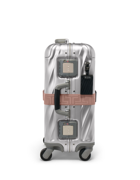 Sangle de bagage réglable TUMI Light Mauve, sangle autour d’une valise vue latérale