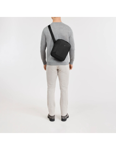 Sac bandoulière porté croisé – Victorinox Altmont Modern Noir
