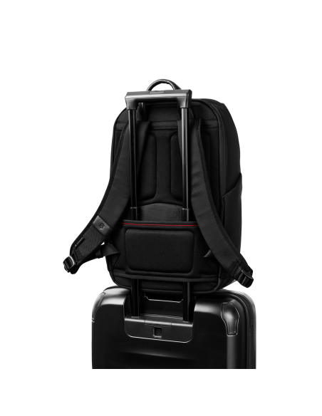 Passant installé sur une valise — sac à dos Deluxe Victorinox Architecture Urban2 — Noir