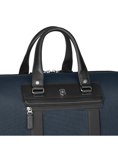 Détail des poignées et de la poche avant — sac de voyage Weekender 30 cm Victorinox Architecture Urban2 — Blue / Black