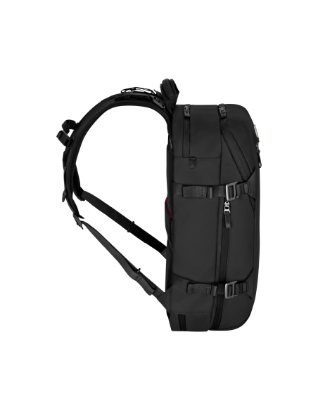 Sac à dos de voyage Traveler 15,6 pouces Victorinox Touring noir – profil fermé avec bretelles rembourrées