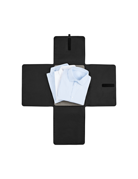Organiseur Medium Packmaster Victorinox Travel Essentials Noir, vêtements disposés dans l’organiseur ouvert