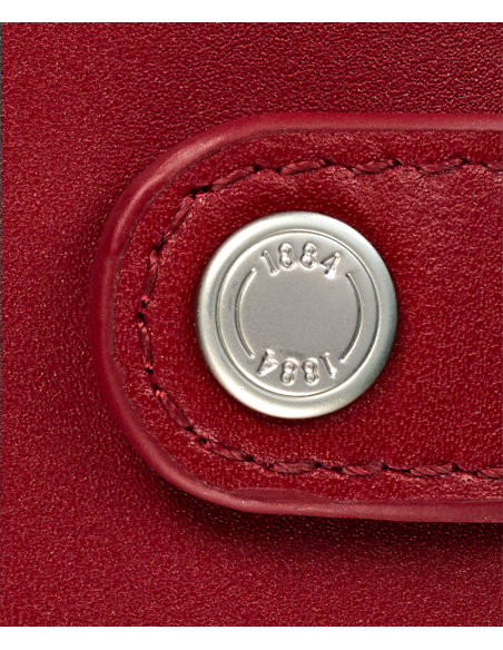 Porte-cartes cuir Leather Victorinox Altius Secrid Rouge Victorinox, détail du bouton-pression