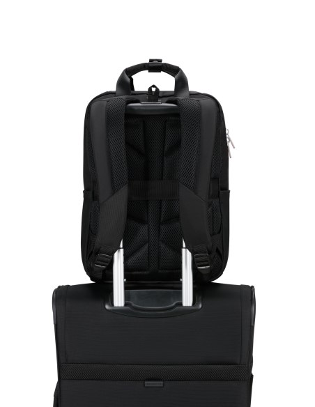 Sac à dos Samsonite Guardit Classy 2.0 Noir, passant fixé sur une poignée de valise