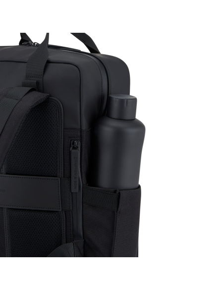 Kapten & Son Bergen Pro All Black, poche latérale avec bouteille