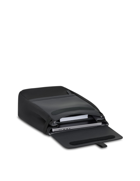 Kapten & Son Fyn All Black, rabat ouvert et contenu du sac