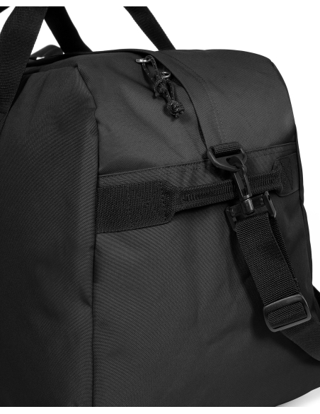 Eastpak Terminal+ Black, détail de la fixation de bandoulière