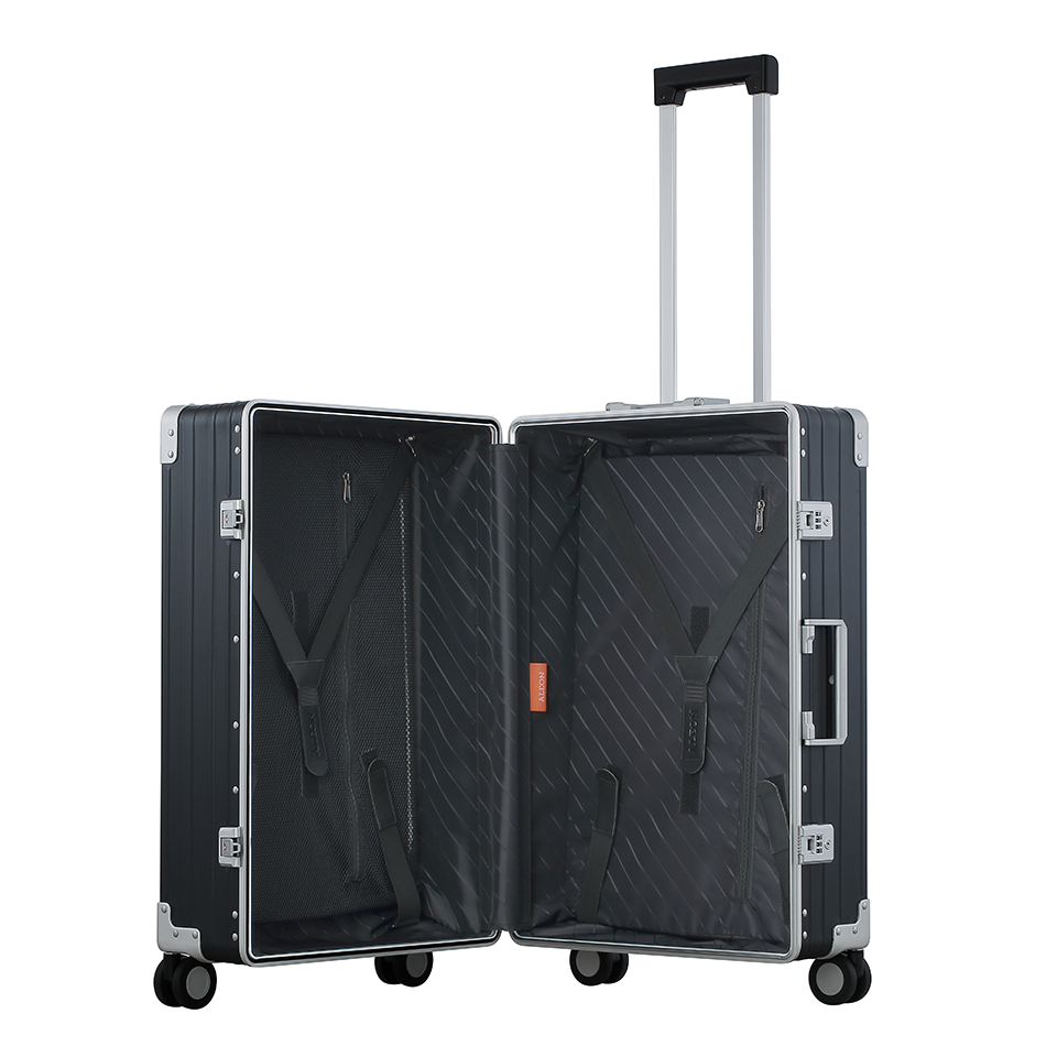Valise ALEON FORTIS ouverte avec un plateau de maintien dans chaque moitié