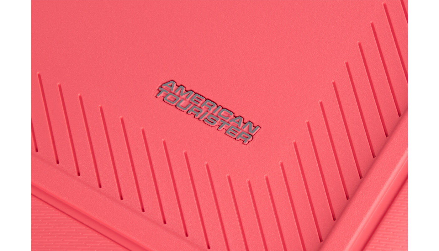 D&eacute;tail des textures de la coque en polypropyl&egrave;ne American Tourister DashPop