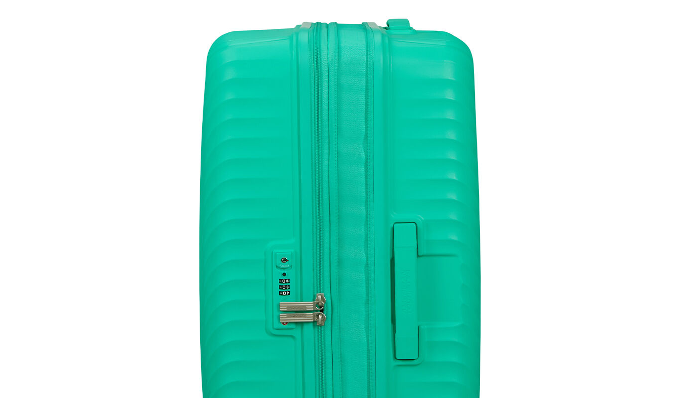 Soufflet d’extension ouvert sur la valise soute Diablast 68 cm