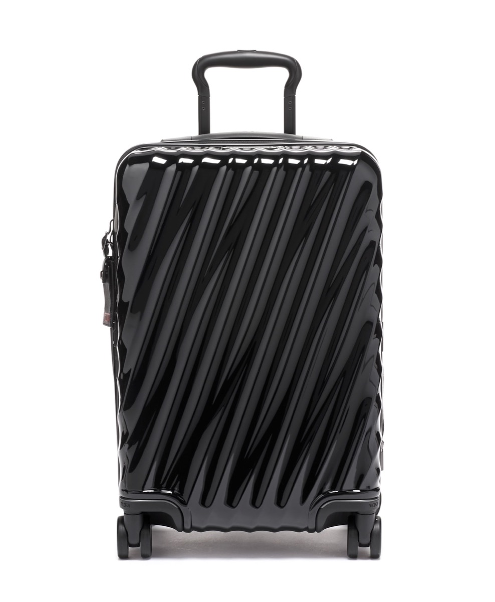 Valise cabine TUMI 19 Degree en polycarbonate noir brillant, vue de face