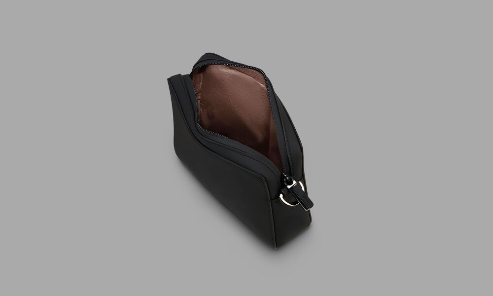 Sac Lipault The Box noir ouvert montrant sa poche int&eacute;rieure