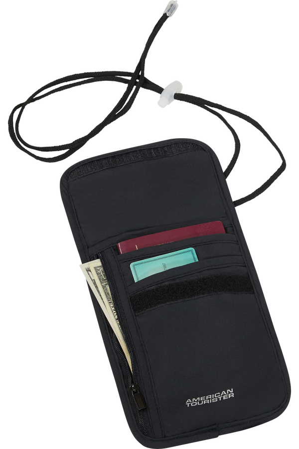 Pochette tour de cou American Tourister Neck Pouch ouverte avec des cartes
