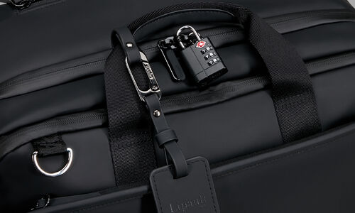 Cadenas TSA et fermetures du pilot case Lipault Lost In Berlin