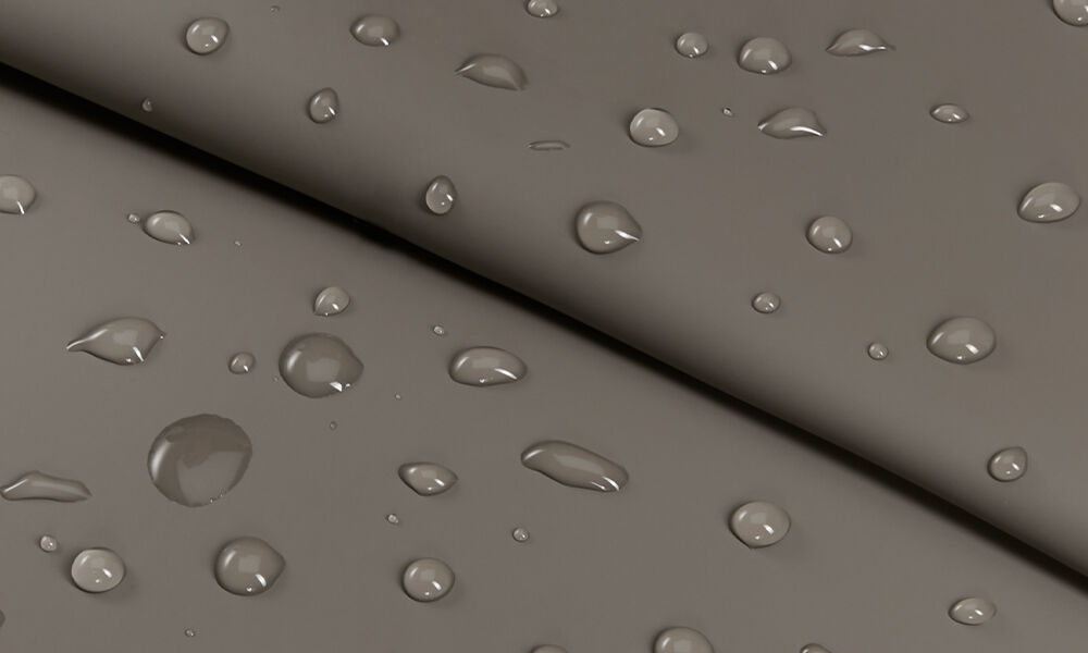 Gouttes d&rsquo;eau sur la mati&egrave;re enduite Lost In Berlin Ash Stone