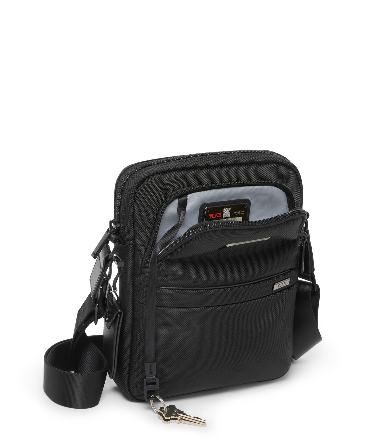Acc&egrave;s aux rangements avant du sac bandouli&egrave;re TUMI Alpha Medium