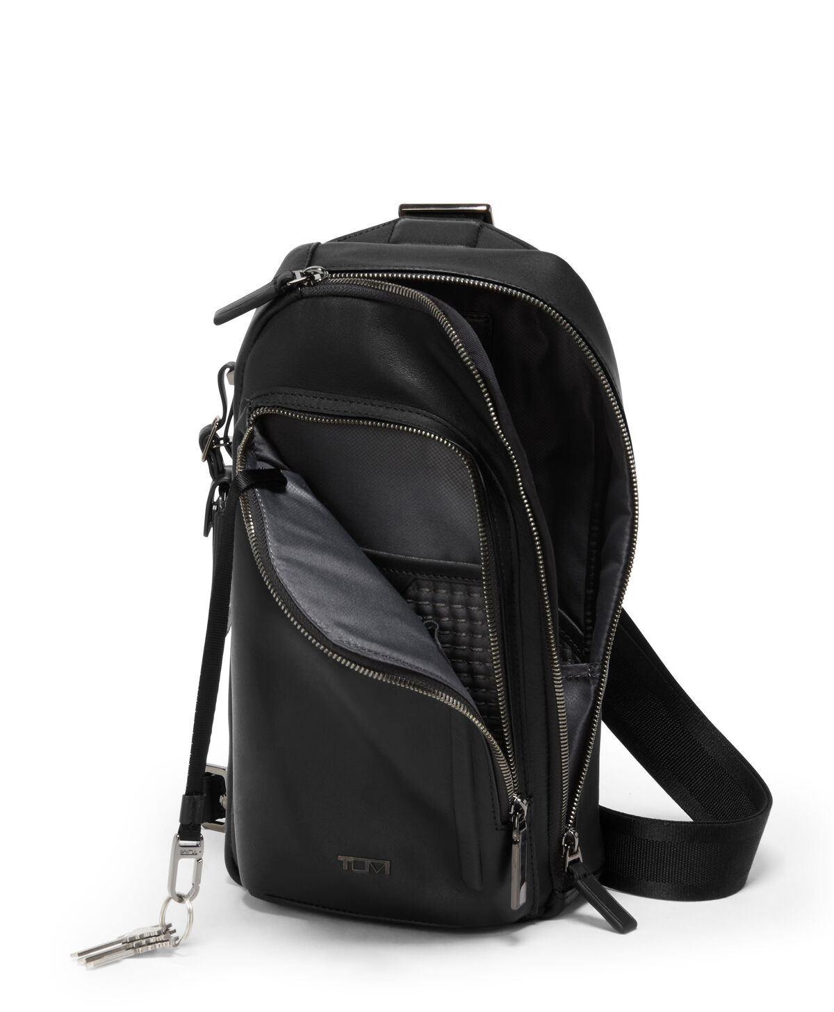 Ouverture en L du sac port&eacute; crois&eacute; TUMI Harrison Gregory en cuir