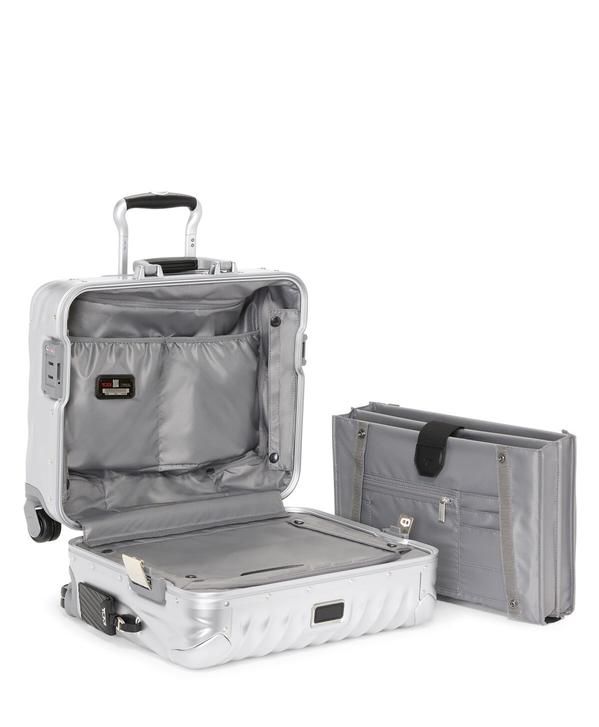 Pilot case TUMI 19 Degree Aluminium ouvert avec son séparateur de dossiers amovible
